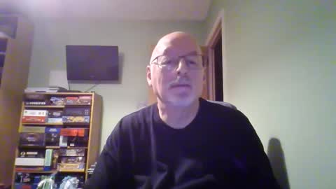 Snapshot of dutchunclejohn chatting on December 2025 02:53:01 AM DutchUncleJohn online show from December 2025 02:53:01 AM