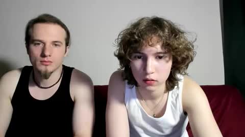 Snapshot of duumvirate chatting on November 2025 10:39:02 AM Georg and Max online show from November 2025 10:39:02 AM