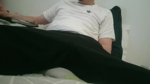 dy22__ online show from February 2025 07:48:02 PM