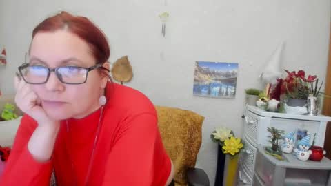 Snapshot of dyannelovee chatting on February 2025 05:43:02 PM Dyanne online show from February 2025 05:43:02 PM