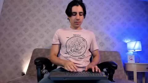 Snapshot of dylan_cross_ chatting on September 2025 11:13:02 AM Dylan online show from September 2025 11:13:02 AM