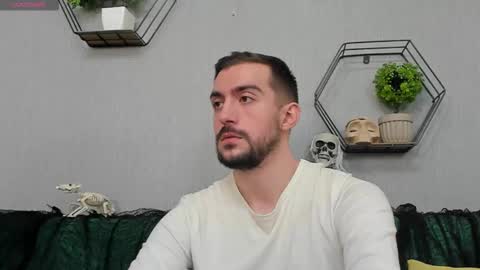 Snapshot of dylan_starxx chatting on October 2025 11:16:01 PM Dylan online show from October 2025 11:16:01 PM