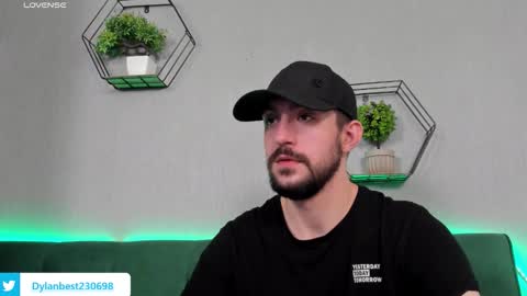 Snapshot of dylan_starxx chatting on November 2025 11:05:01 PM Dylan online show from November 2025 11:05:01 PM