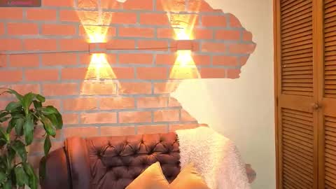 Snapshot of dylanstonne1 chatting on October 2025 12:07:01 AM D Y L A N online show from October 2025 12:07:01 AM