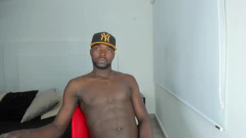 Snapshot of dylantaylor_1 chatting on January 2025 04:16:02 AM Dylan Taylor online show from January 2025 04:16:02 AM