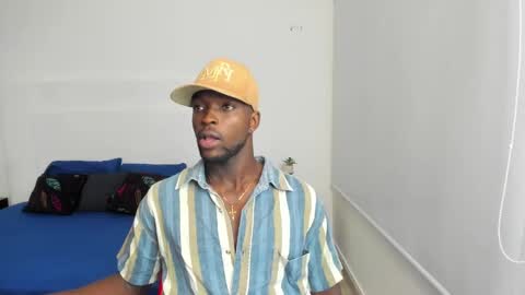 Snapshot of dylantaylor_1 chatting on February 2025 04:04:01 AM Dylan Taylor online show from February 2025 04:04:01 AM