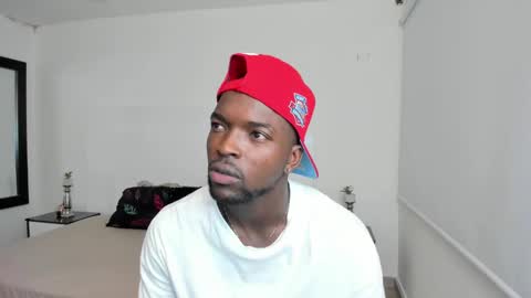 Snapshot of dylantaylor_1 chatting on February 2025 02:42:02 AM Dylan Taylor online show from February 2025 02:42:02 AM