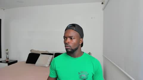 Snapshot of dylantaylor_1 chatting on February 2025 03:48:01 AM Dylan Taylor online show from February 2025 03:48:01 AM