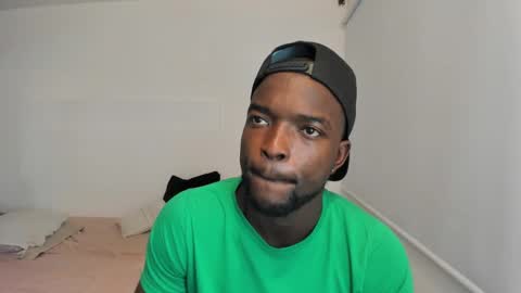 Snapshot of dylantaylor_1 chatting on February 2025 07:48:02 AM Dylan Taylor online show from February 2025 07:48:02 AM