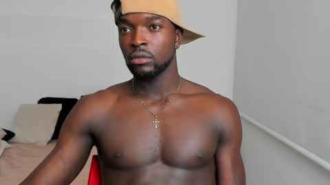 Snapshot of dylantaylor_1 chatting on March 2025 06:48:01 AM Dylan Taylor online show from March 2025 06:48:01 AM