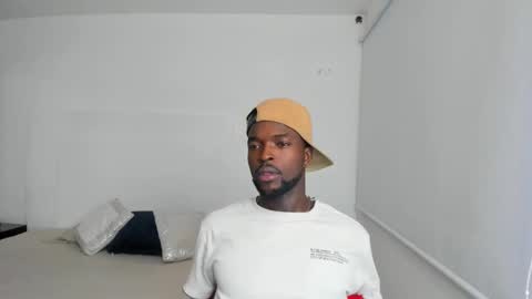 Snapshot of dylantaylor_1 chatting on March 2025 01:50:02 AM Dylan Taylor online show from March 2025 01:50:02 AM