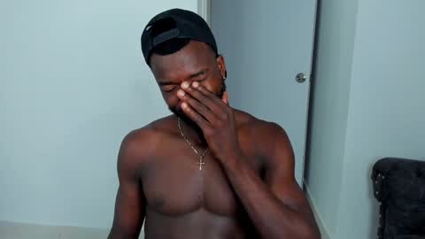 Snapshot of dylantaylor_1 chatting on September 2025 04:34:02 AM Dylan Taylor online show from September 2025 04:34:02 AM