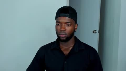 Snapshot of dylantaylor_1 chatting on September 2025 04:12:01 AM Dylan Taylor online show from September 2025 04:12:01 AM