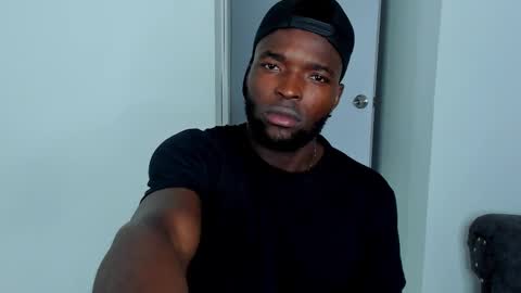 Snapshot of dylantaylor_1 chatting on September 2025 02:12:01 AM Dylan Taylor online show from September 2025 02:12:01 AM