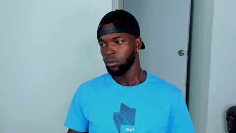 Snapshot of dylantaylor_1 chatting on September 2025 03:52:02 AM Dylan Taylor online show from September 2025 03:52:02 AM