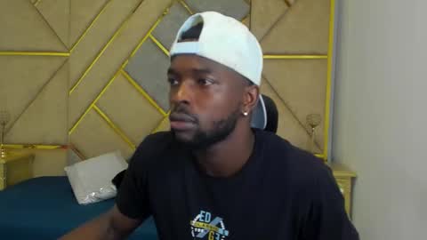 Snapshot of dylantaylor_1 chatting on October 2025 04:24:01 AM Dylan Taylor online show from October 2025 04:24:01 AM