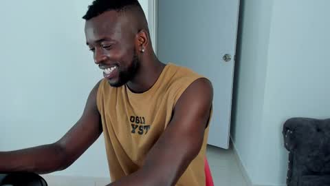 Snapshot of dylantaylor_1 chatting on October 2025 04:04:02 AM Dylan Taylor online show from October 2025 04:04:02 AM