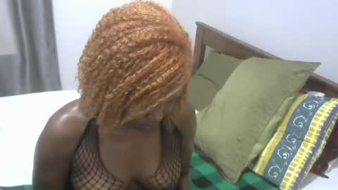 east_queen online show from December 2024 12:41:02 PM
