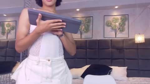 eboneycurly online show from September 2025 06:29:01 PM
