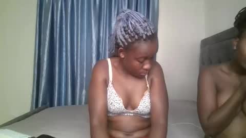 Snapshot of ebony_doll11 chatting on November 2025 05:32:02 AM melons online show from November 2025 05:32:02 AM