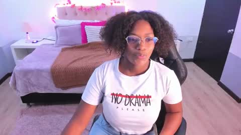 ebony_fantasy2 online show from September 2025 11:35:02 AM