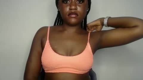Ella online show from September 2025 11:15:02 PM
