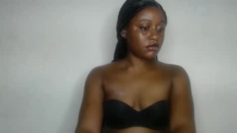 Ella online show from September 2025 08:23:02 PM