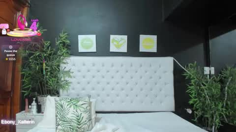 Snapshot of ebony_katterin chatting on October 2025 11:20:02 AM ebony_katterin online show from October 2025 11:20:02 AM