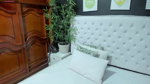 Snapshot of ebony_katterin chatting on October 2025 11:00:02 AM ebony_katterin online show from October 2025 11:00:02 AM