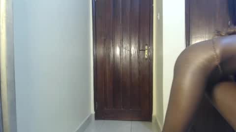 Snapshot of ebony_petite02 chatting on January 2025 11:24:01 PM ebony_petite02 online show from January 2025 11:24:01 PM