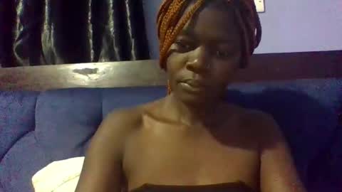 Snapshot of ebonybloom01 chatting on March 2025 12:44:01 AM ebonybloom01 online show from March 2025 12:44:01 AM