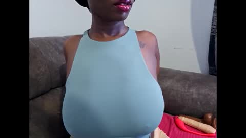 Ebony Melanie online show from November 2025 11:43:02 AM