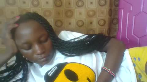 Snapshot of ebonycutegal4 chatting on February 2025 12:10:02 PM MELLEN online show from February 2025 12:10:02 PM