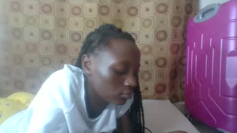 Snapshot of ebonycutegal4 chatting on February 2025 03:16:02 PM MELLEN online show from February 2025 03:16:02 PM