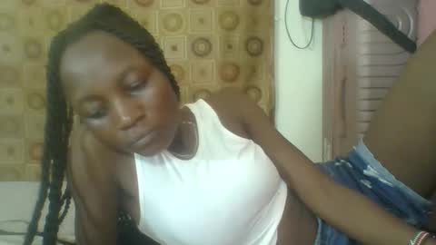 Snapshot of ebonycutegal4 chatting on February 2025 12:44:02 PM MELLEN online show from February 2025 12:44:02 PM