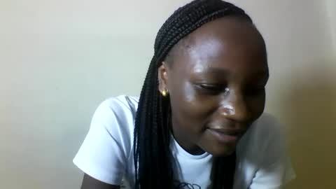 Snapshot of ebonycutegal4 chatting on September 2025 06:24:01 AM MELLEN online show from September 2025 06:24:01 AM