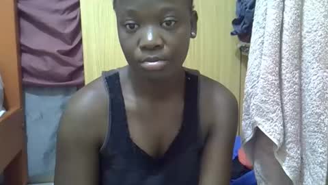 Snapshot of ebonydora chatting on October 2025 06:06:02 AM ebonydora online show from October 2025 06:06:02 AM