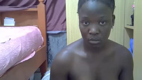 Snapshot of ebonydora chatting on December 2025 09:58:02 AM ebonydora online show from December 2025 09:58:02 AM