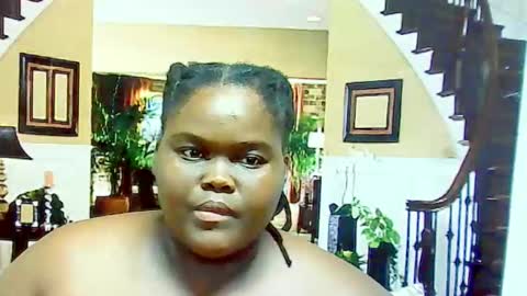 ebonyhotbuns4u2luv online show from February 2025 12:38:02 PM