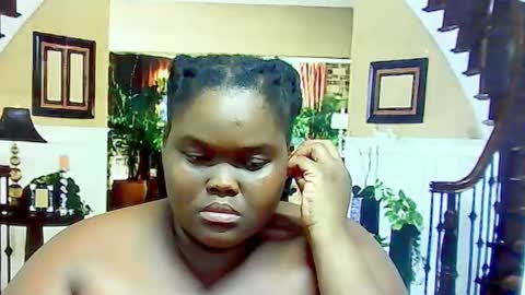 ebonyhotbuns4u2luv online show from February 2025 10:04:02 PM
