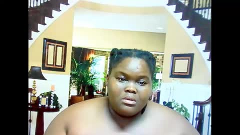 ebonyhotbuns4u2luv online show from February 2025 06:11:02 AM