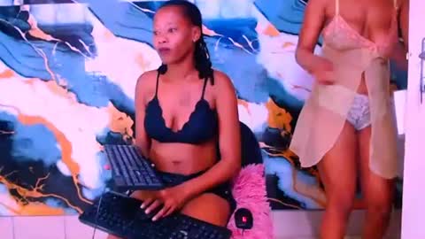 Snapshot of ebonypretty4u chatting on September 2025 08:40:01 AM ebonypretty4u online show from September 2025 08:40:01 AM