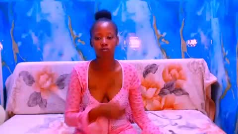 Snapshot of ebonypretty4u chatting on October 2025 08:12:01 AM ebonypretty4u online show from October 2025 08:12:01 AM