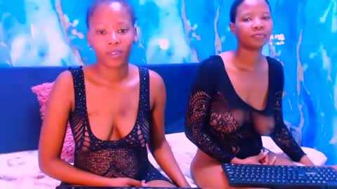 Snapshot of ebonypretty4u chatting on October 2025 10:44:02 PM ebonypretty4u online show from October 2025 10:44:02 PM