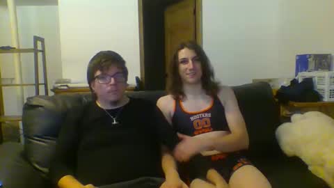 echowulf96 online show from November 2025 03:24:01 PM