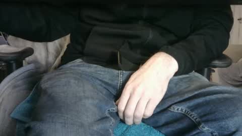 Snapshot of edged_biker chatting on January 2025 04:34:01 PM edged biker online show from January 2025 04:34:01 PM