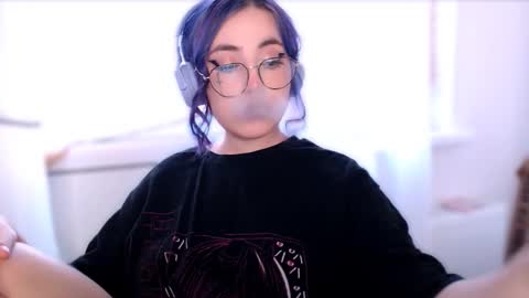 Snapshot of ediefris chatting on October 2025 03:29:01 AM fickle demon made of clumps of matter online show from October 2025 03:29:01 AM