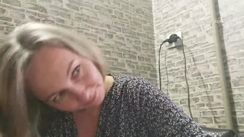 edithmanning online show from December 2024 11:49:02 AM