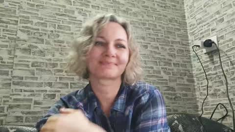 edithmanning online show from January 2025 10:58:01 AM