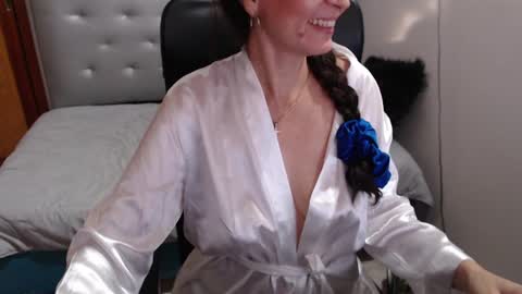 Eddye online show from January 2025 12:14:01 PM